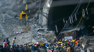 Inde: les ouvriers pi&eacute;g&eacute;s dans un tunnel sont &agrave; 14 m&egrave;tres de la libert&eacute;