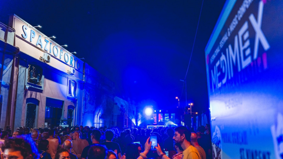 Medimex 2026 al via tra mostra sui Ramones e musica live