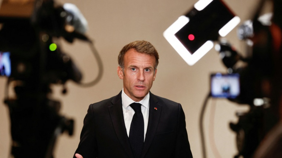 Macron denuncia coment&aacute;rios 'est&uacute;pidos' de l&iacute;deres estrangeiros sobre dist&uacute;rbios na Fran&ccedil;a