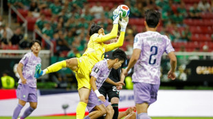 Coach tells S. Korea to move on fast with World Cup knockouts in reach
