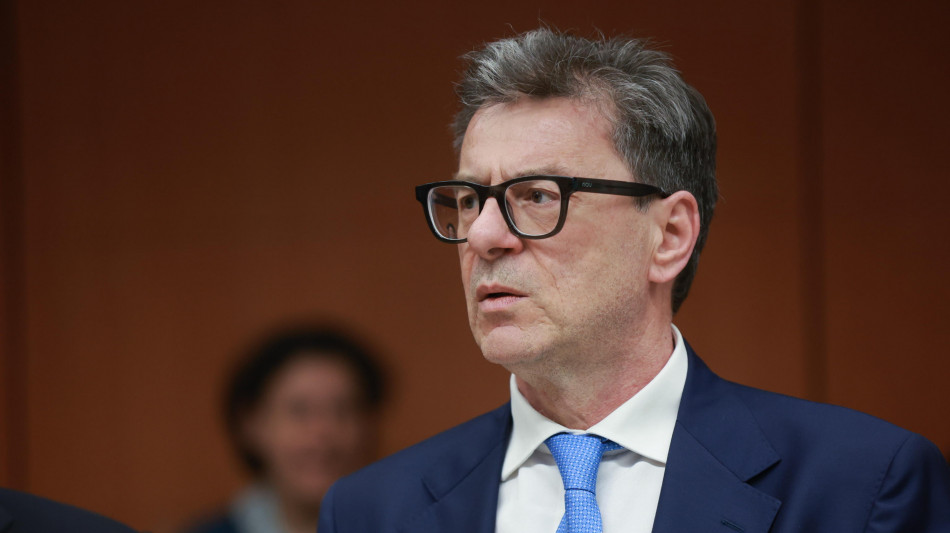 Giorgetti, 'serve un ripensamento sulla gestione dei sistemi energetici'