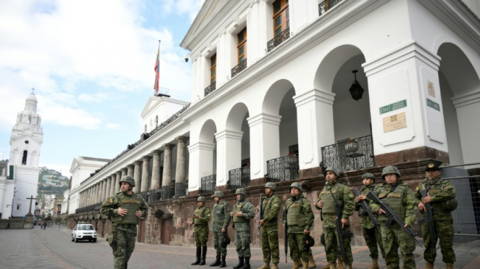 Un Ecuador en "estado de guerra" enfrenta por tercer d&iacute;a el poder del narcotr&aacute;fico