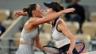 Kostyuk wins all-Ukraine duel to reach French Open semis