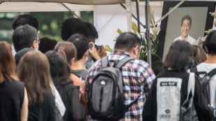 Japon: fun&eacute;railles de Shinzo Abe, l'enqu&ecirc;te sur l'assassinat se poursuit