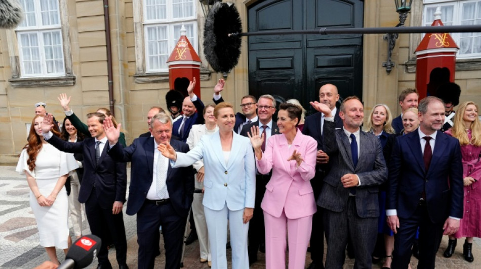Danemark: la Premi&egrave;re ministre d&eacute;voile son gouvernement, compos&eacute; d'une majorit&eacute; de femmes