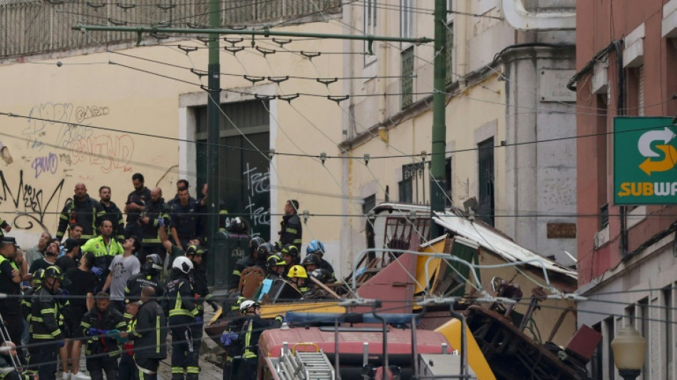 Portugal: le bilan grimpe &agrave; 17 morts apr&egrave;s le d&eacute;raillement d'un funiculaire &agrave; Lisbonne 