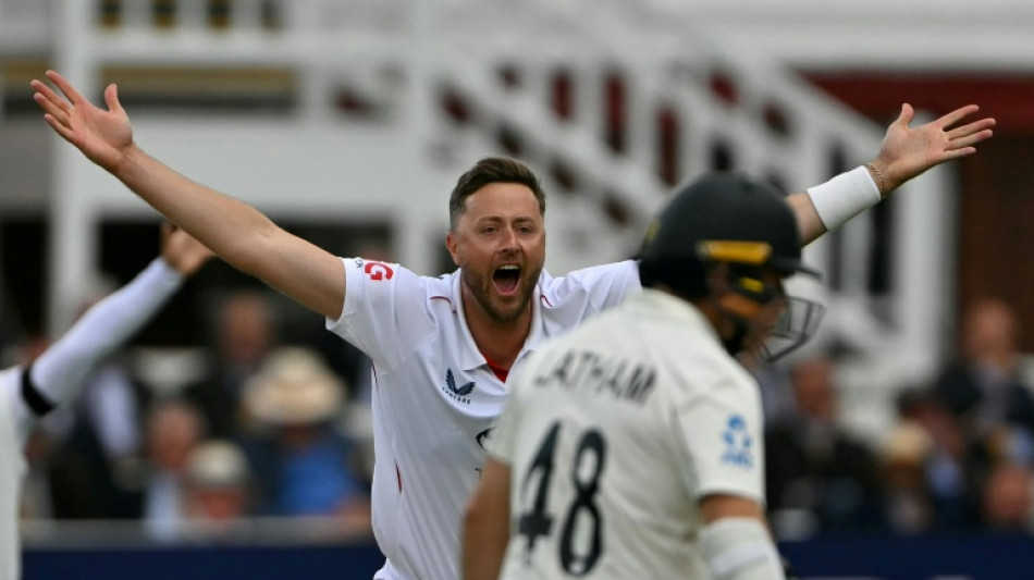 Robinson rocks New Zealand after England collapse in first Test