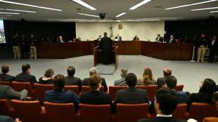 Brésil: la défense de Bolsonaro réclame un acquittement "indispensable"