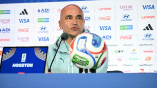 Ronaldo 'a role model' says Portugal coach after slow World Cup start