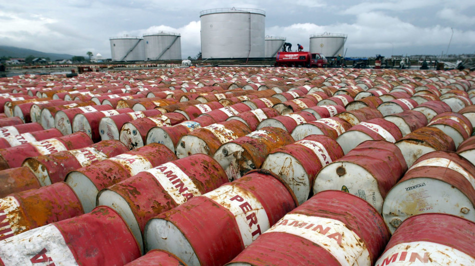 Il petrolio chiude in rialzo a New York dopo Trump su Iran. A 65,14 dollari