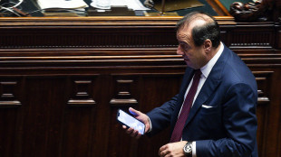 Leo, una patrimoniale? 'Per carit&agrave;, danneggerebbe l'economia'
