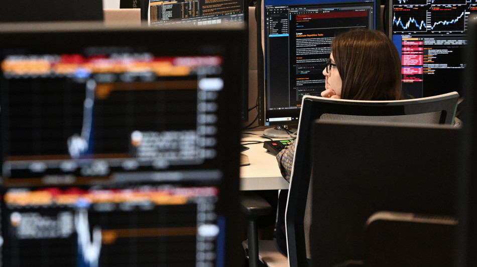 Borsa: l'Europa in calo con la lente tra il tech e il Medioriente