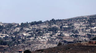 El ministro israel&iacute; de Defensa afirma que las tropas permanecer&aacute;n en L&iacute;bano, Siria y Gaza