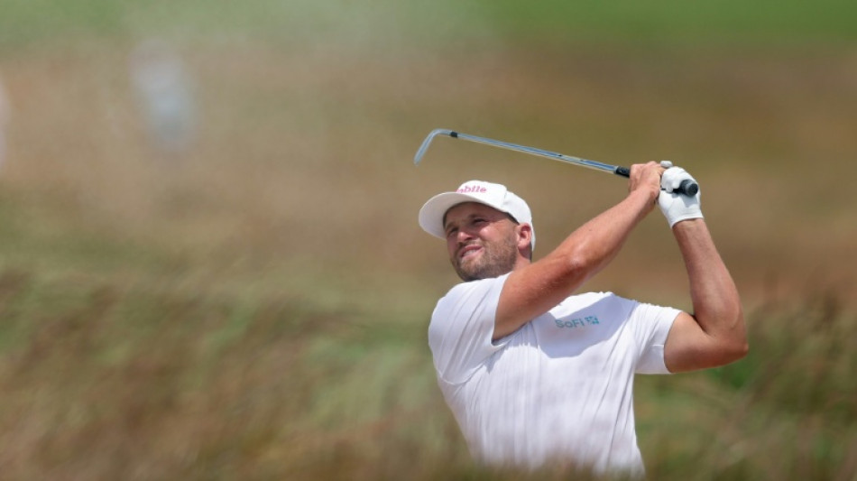 Clark leads as fellow major winners charge at US Open