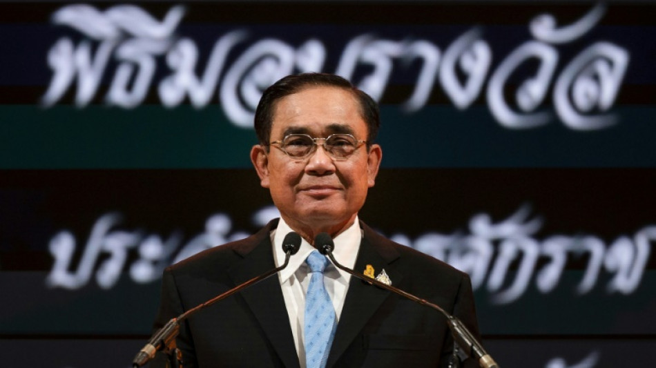 Tha&iuml;lande: suspendu, le Premier ministre fix&eacute; sur son sort vendredi