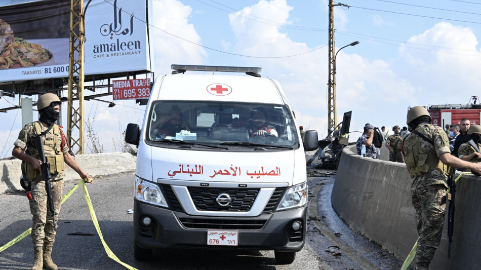 Beirut, 'attacco Israele vicino a un'ospedale a Tiro, 13 sanitari feriti'