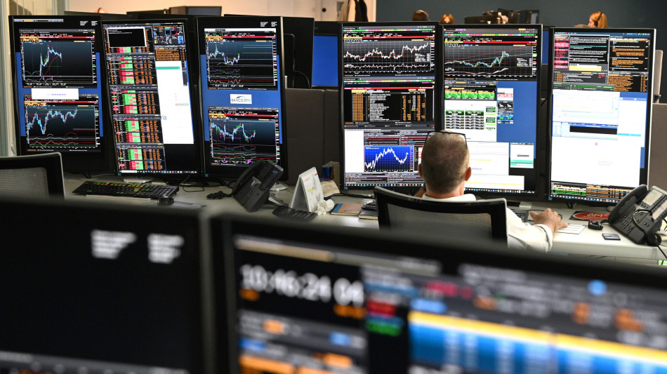 Lo spread tra Btp e Bund chiude stabile a 64,7 punti