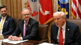 Trump dice que China "no quiere" invadir Taiwán