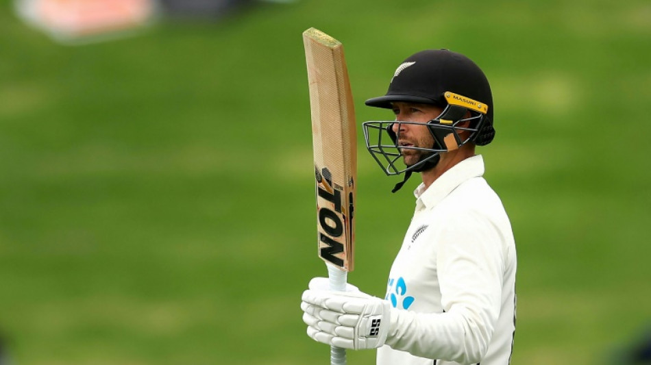 Conway hits 78 as New Zealand dig in on opening day against Sri Lanka