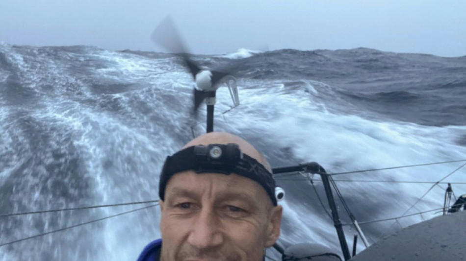 Vend&eacute;e Globe avec un bateau 100% en carbone recycl&eacute;: le "message fort" de Tripon