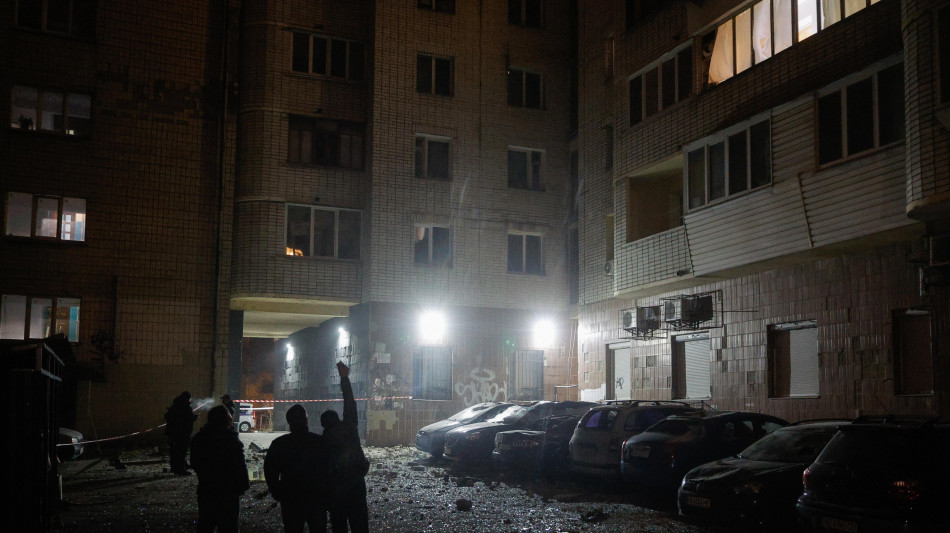 Attacco russo con missili e droni su Kiev