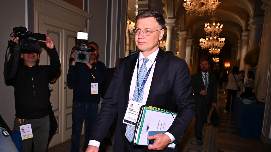 Dombrovskis, mire Mosca oltre Kiev, difesa Ue sia massiccia