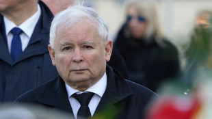 Kaczynski verl&auml;sst polnische Regierung, beh&auml;lt aber seine Macht