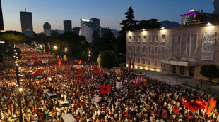 Zehntausende protestieren in Albanien gegen Kushner-Bauprojekt - und gegen Regierungschef Rama