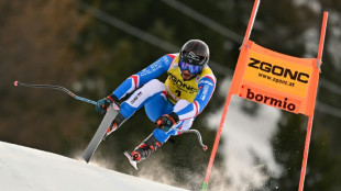 Ski alpin: le Fran&ccedil;ais Cyprien Sarrazin remporte la descente de Bormio, Marco Schwarz se blesse