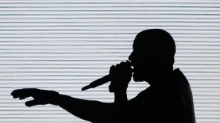 Drake pubblica a sorpresa tre album simultaneamente, 43 canzoni