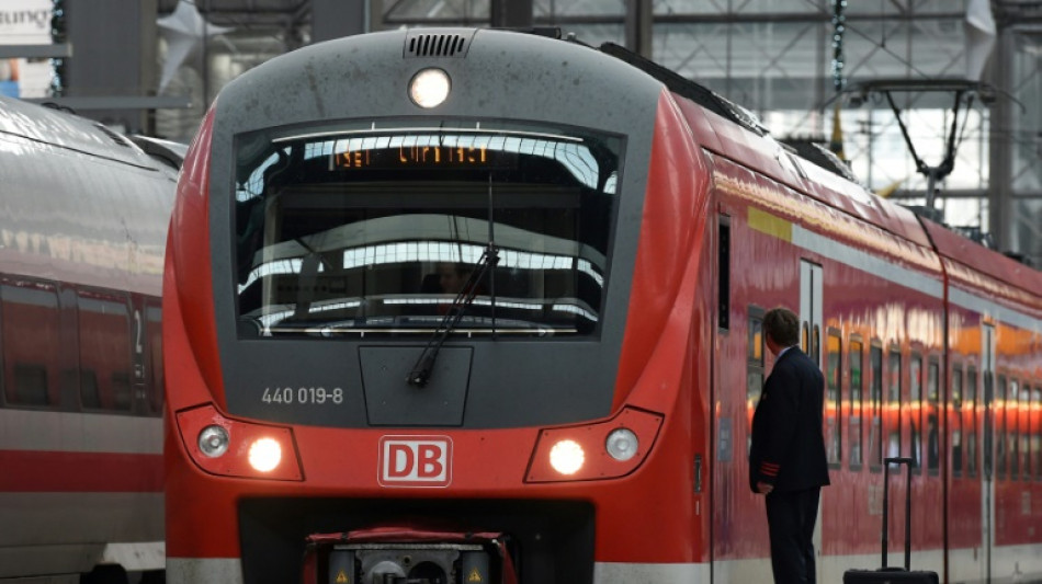 Deutsche Bahn verkauft in den ersten Stunden &uuml;ber 200.000 Neun-Euro-Tickets
