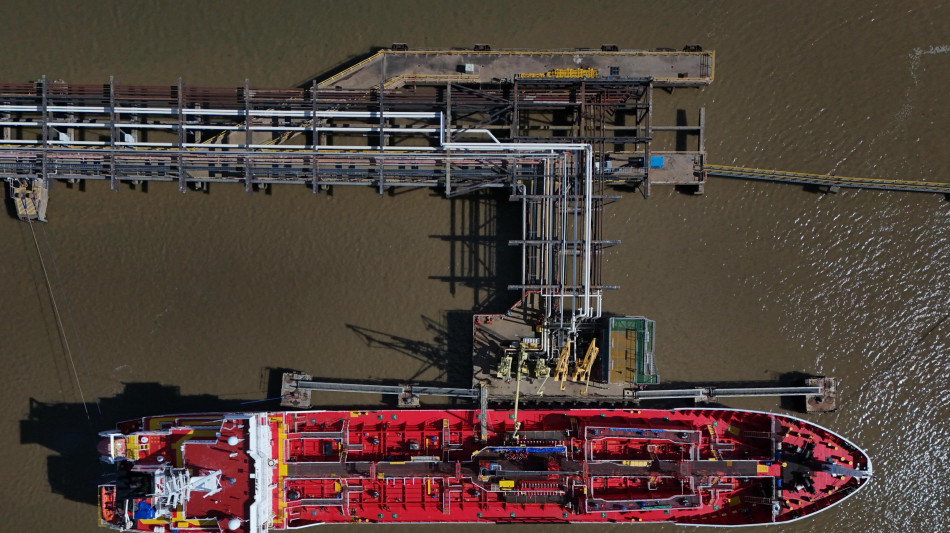 Il petrolio chiude in calo a New York a 69,23 dollari