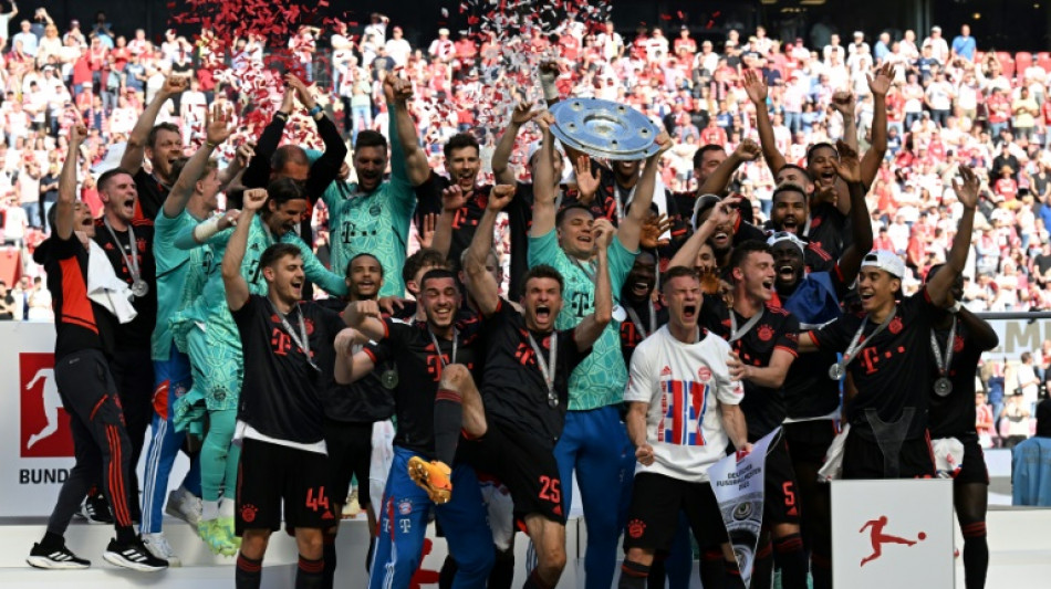 Foot: le Bayern Munich arrache un onzi&egrave;me titre cons&eacute;cutif de champion d'Allemagne