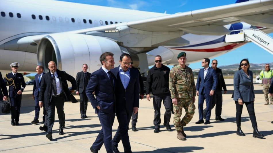 Guerre au Moyen-Orient: Macron &agrave; Chypre et sur le Charles de Gaulle pour discuter s&eacute;curit&eacute; r&eacute;gionale