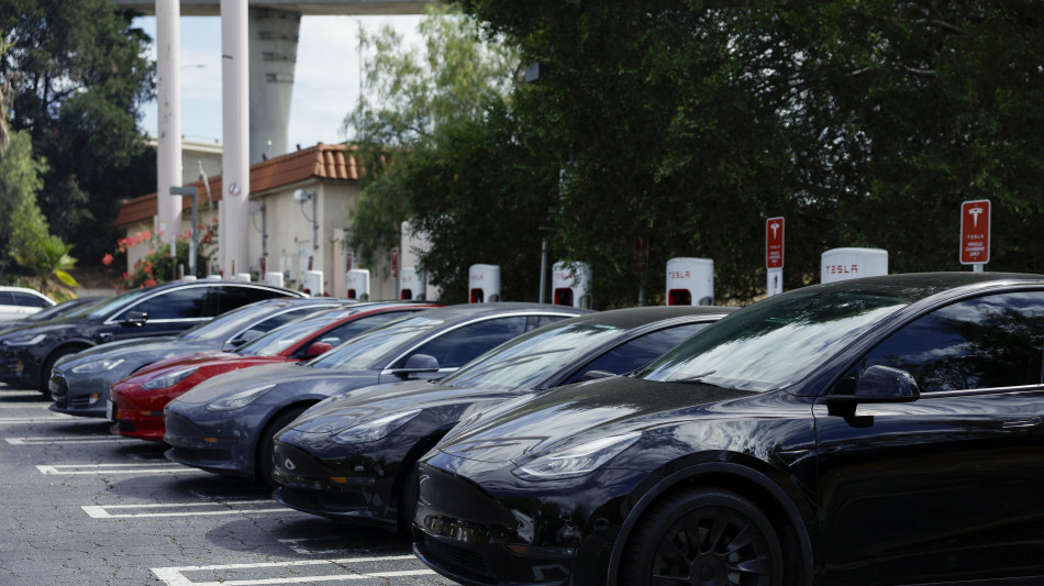Tesla, vendite trimestre +7%, record 497mila auto consegnate