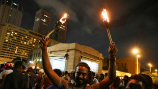 Presidente de Sri Lanka pierde su mayor&iacute;a parlamentaria y a su nuevo ministro de Finanzas 