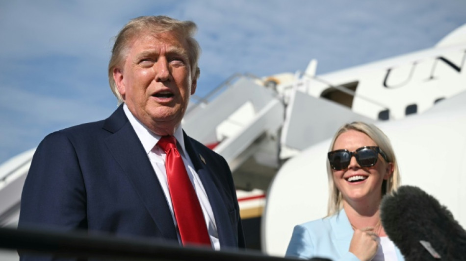 Scheidende Trump-Sprecherin Leavitt schlie&szlig;t sich Maga-Organisation an