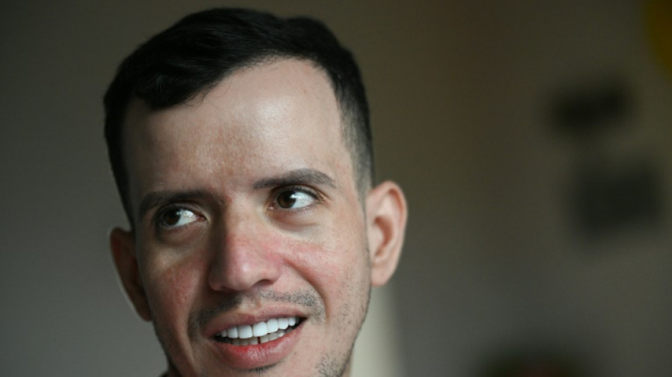 La promesa de amor de migrante venezolano truncada en la cárcel de Bukele