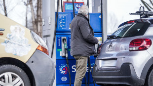 Prezzo petrolio in rialzo, Wti scambiato a 72,80 dollari