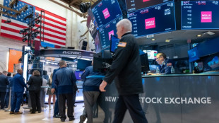 Wall Street termine en territoire positif apr&egrave;s de nouvelles donn&eacute;es favorables