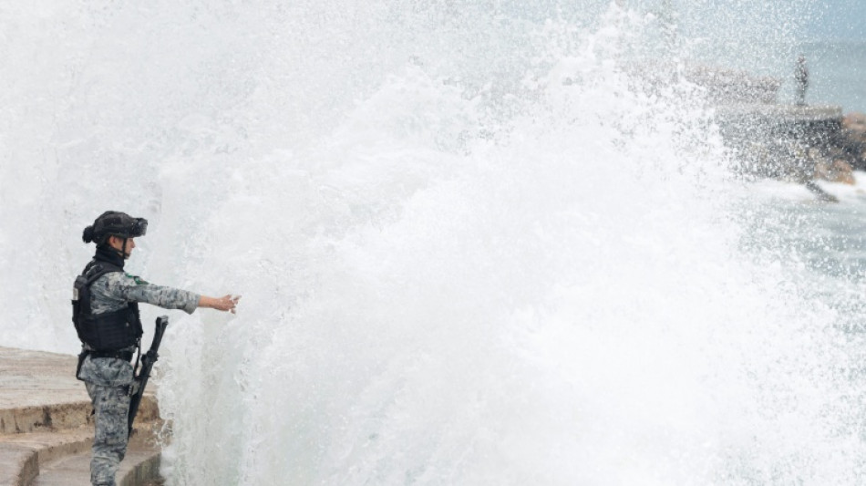One dead as Hurricane Simon creeps along Mexico's Pacific coast