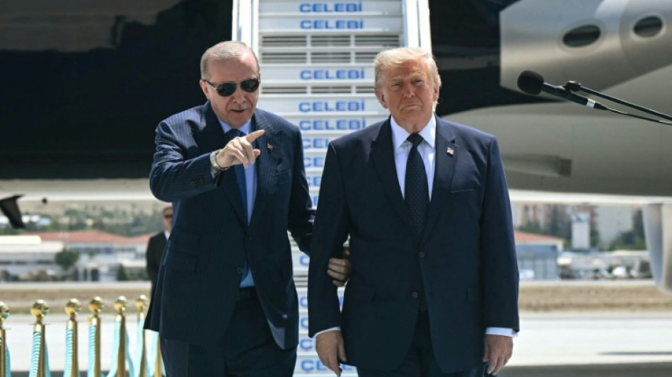 Tras un inicio tranquilo, Trump aborda temas de fondo en la cumbre de la OTAN