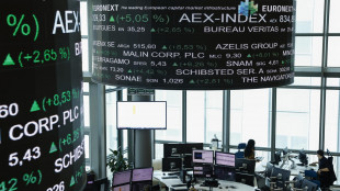 Borsa: Parigi vola (+2,4%) con le scommesse su Lecornu