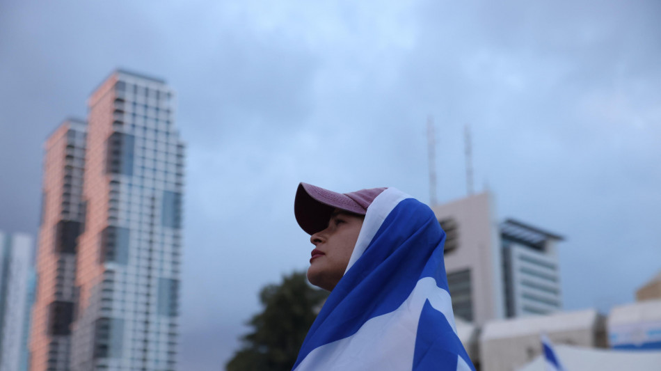 Hamas fa telefonare i rapiti ancora a Gaza alle famiglie