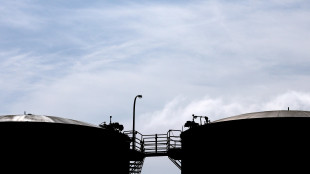 Il petrolio in rialzo a New York a 62,40 dollari