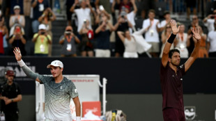 Jo&atilde;o Fonseca e Marcelo Melo s&atilde;o campe&otilde;es de duplas no Rio Open