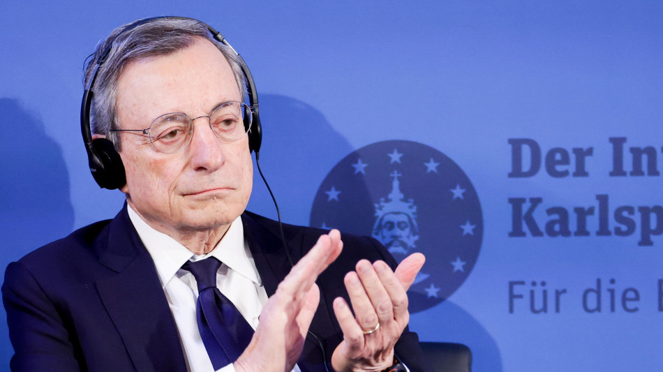 Draghi, 'noi europei per la prima volta siamo davvero soli insieme'