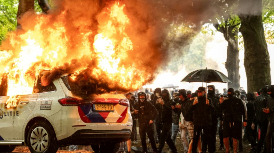 Violencia durante una manifestación contra la inmigración en Países Bajos