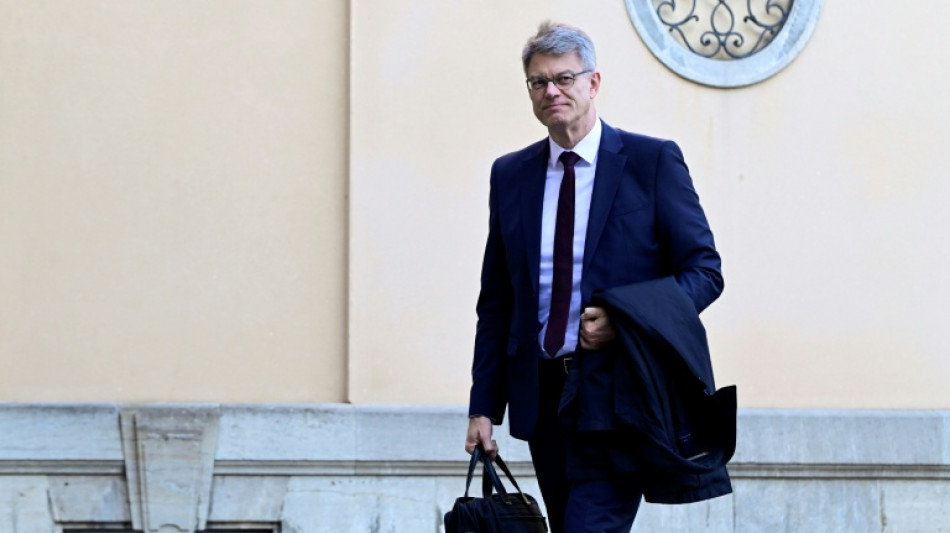 Schnieder hat sich von Kreislaufkollaps erholt: "Geht mir wieder besser."