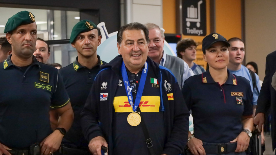 Pallavolo: De Giorgi, giornata da leggenda con gruppo speciale